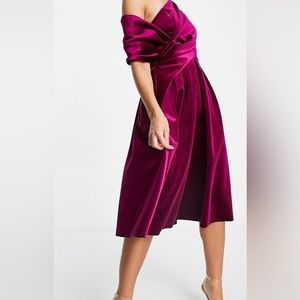 Velvet bare shoulder dress